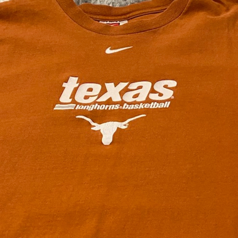 University of Texas girls/boys XL tshirt